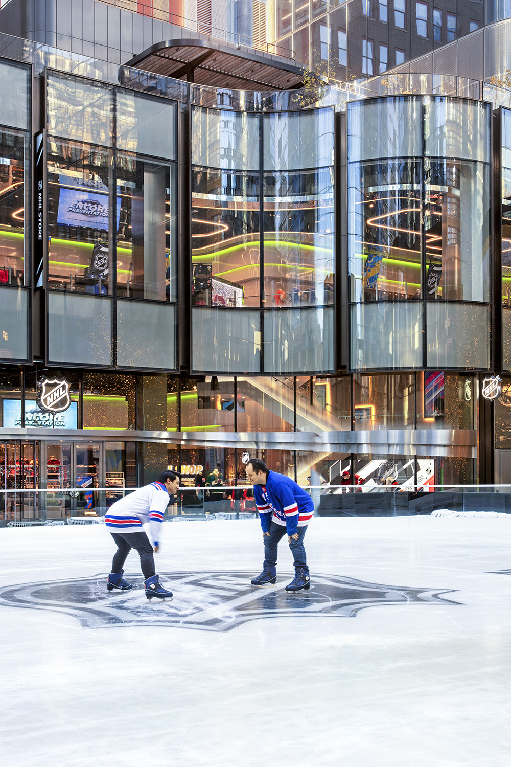 News: NHL Shop Featured in Retail TouchPoints : TPG Architecture